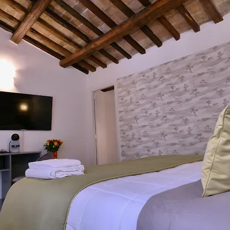 Penzion Helmirage Luxury Trevi 4*