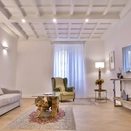 Helmirage Luxury Trevi 4*