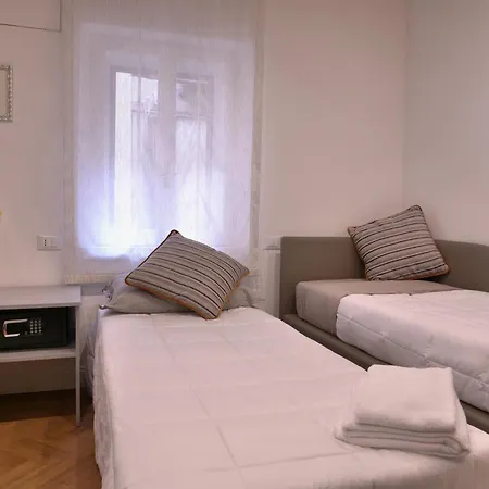 Helmirage Luxury Trevi 4* Roma